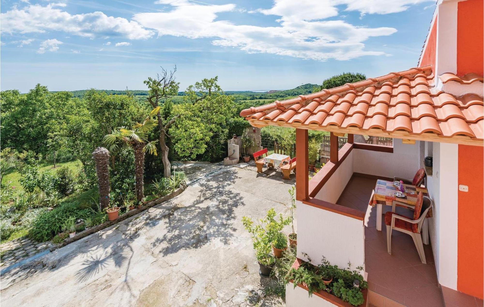 Awesome Home In Porec With House Sea View Esterno foto