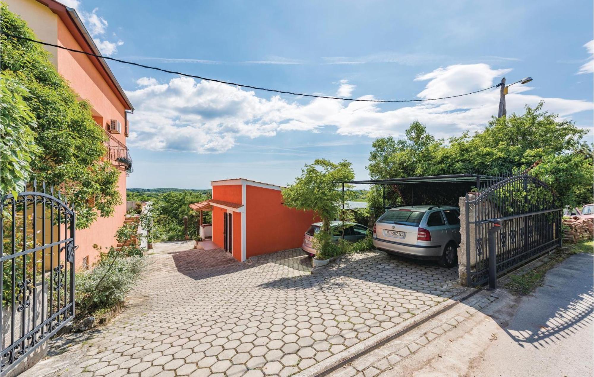 Awesome Home In Porec With House Sea View Esterno foto